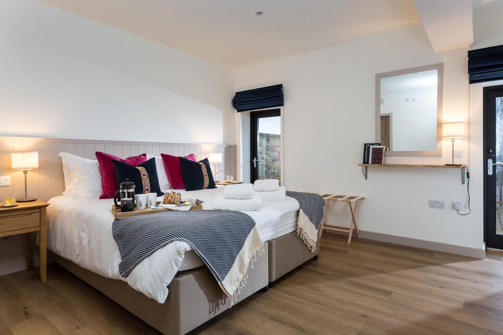 The Barn At Plas Ashpool Sleeps 8 Llandyrnog Esterno foto