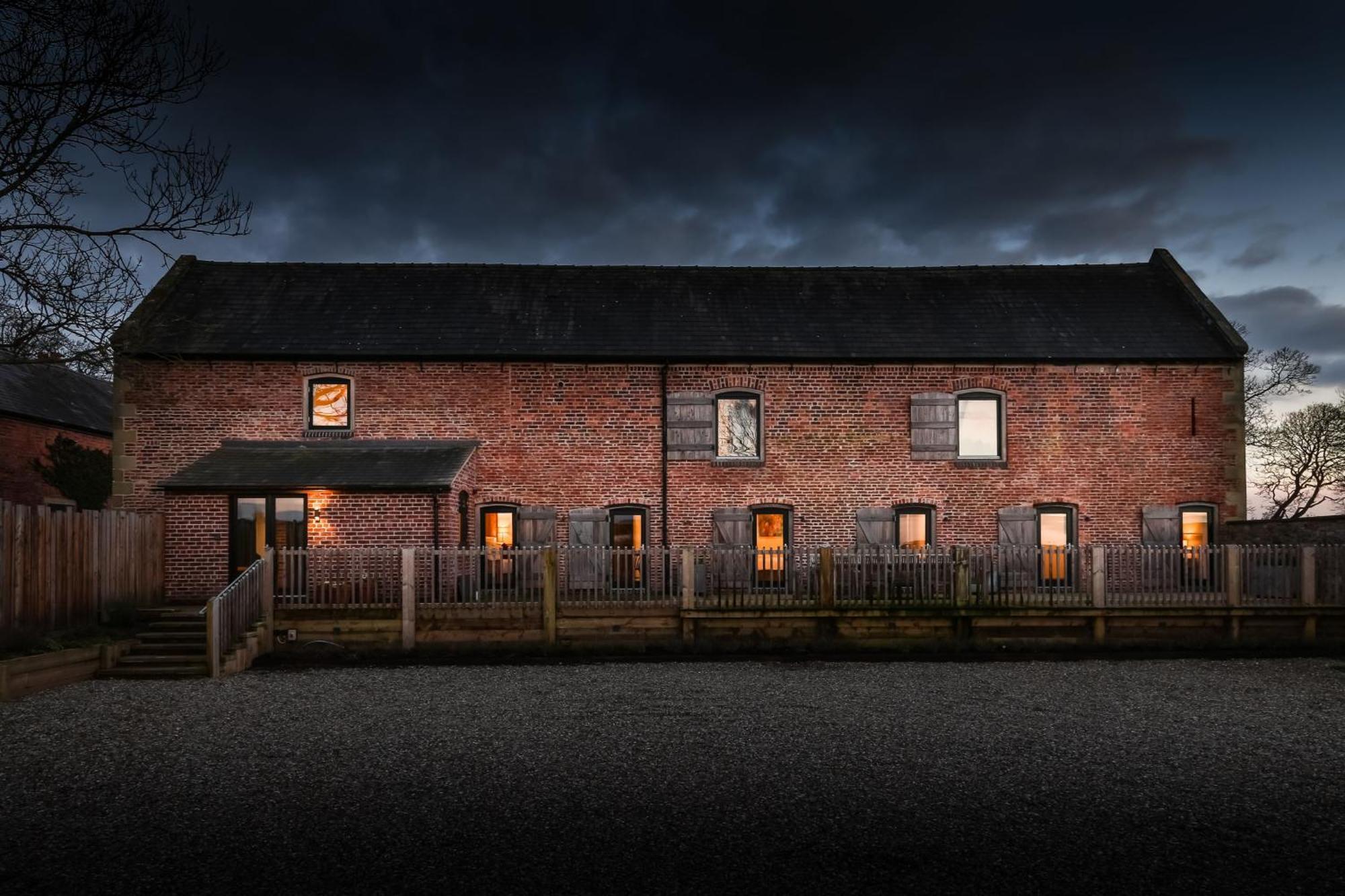 The Barn At Plas Ashpool Sleeps 8 Llandyrnog Esterno foto