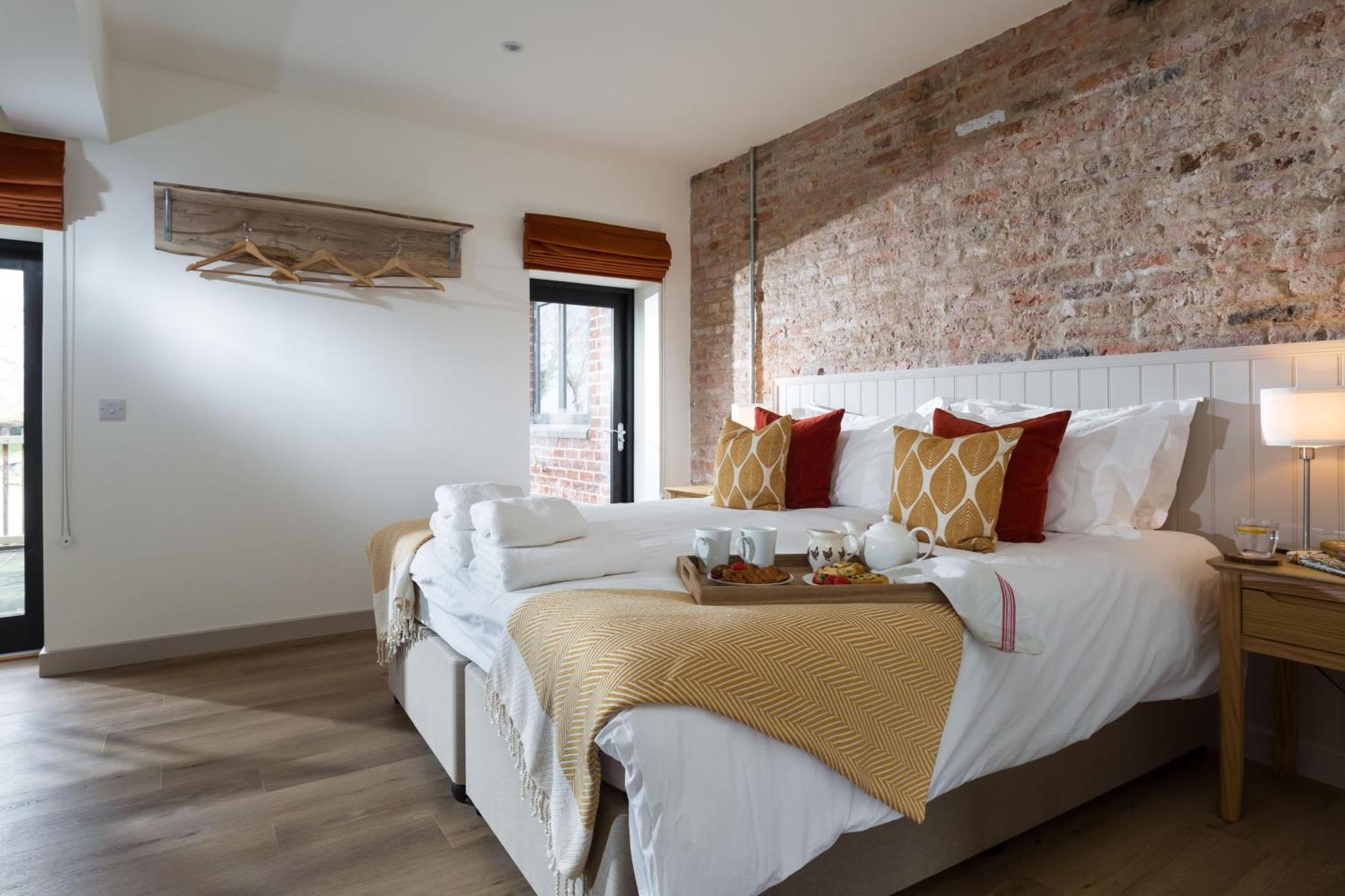 The Barn At Plas Ashpool Sleeps 8 Llandyrnog Esterno foto